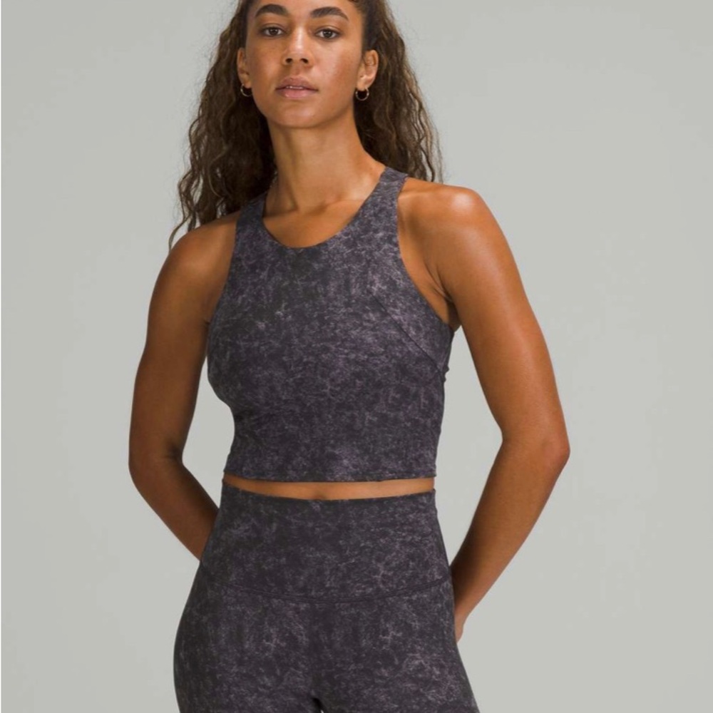 Lululemon Invigorate Tank Black Purple Size 4